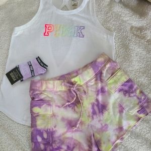 💕 VS PINK Tank Top & Boyfriend Cargo Shorts!